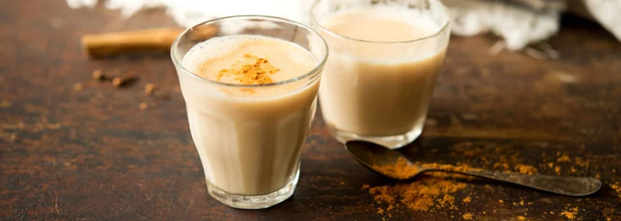 Ovsený chai s karobu