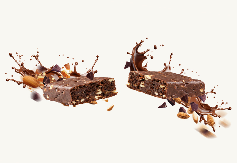 Fľaša kečupu a paradajky