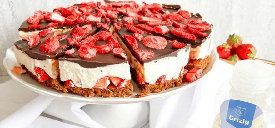 Osviežujúca jahodová torta