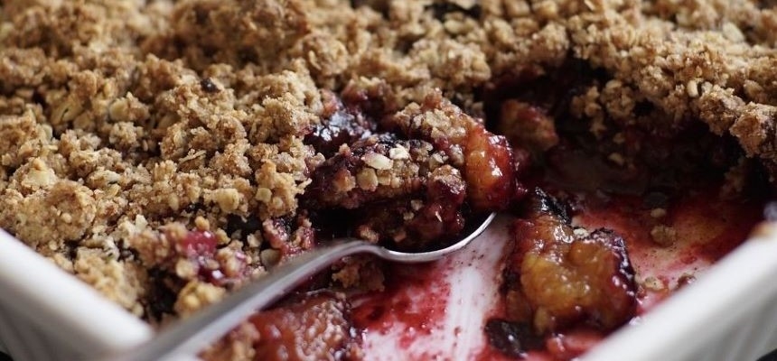 Špaldový Crumble s ovocím