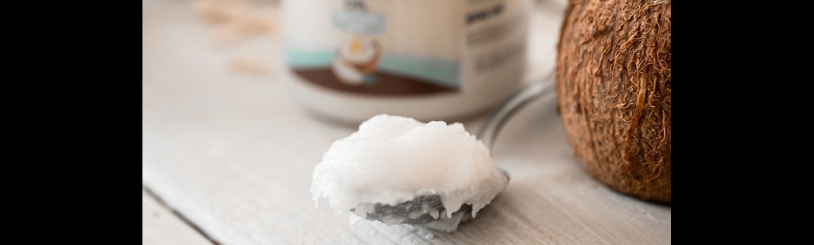 Kokosový olej do kuchyne aj kúpeľne: Druhy a ako ho používať