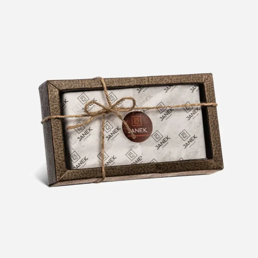 Čokoládovňa Janek Darčeková krabička arašidový nugát 36 ks