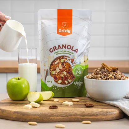 Granola biela čokoláda, škorica, jablko