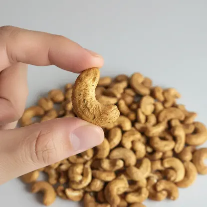 GRIZLY Kešu wasabi s datlovým sirupem