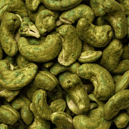 Kešu s matchou a zázvorom