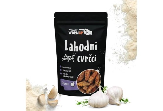 Lahodné cvrčky cesnak