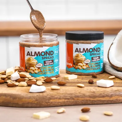 Mandlový krém s bielou čokoládou a kokosom