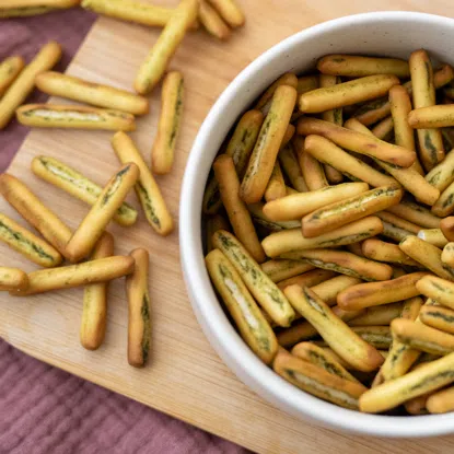 Mini Grissini bazalka cesnak