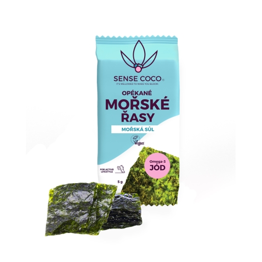 Opekané morské riasy s morskou soľou