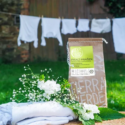 Prací prášok z mydlových orechov na biele prádlo a látkové plienky (papierový sáčok)