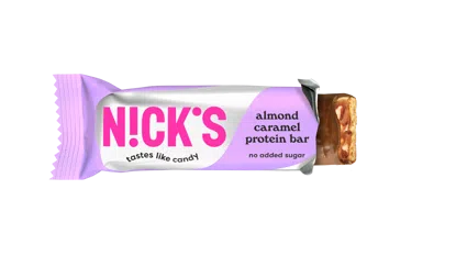 Proteínová tyčinka mandľový karamel
