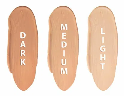 Rozjasňujúci make-up 8v1 DARK