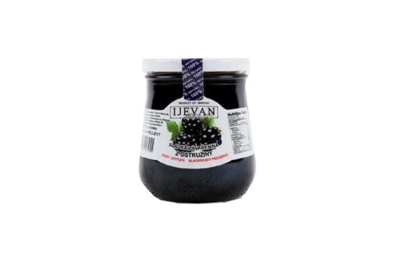 Sladká zaváranina z černice