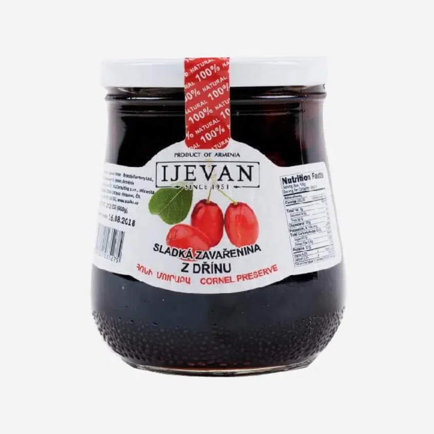 Sladká zaváranina z drieňa